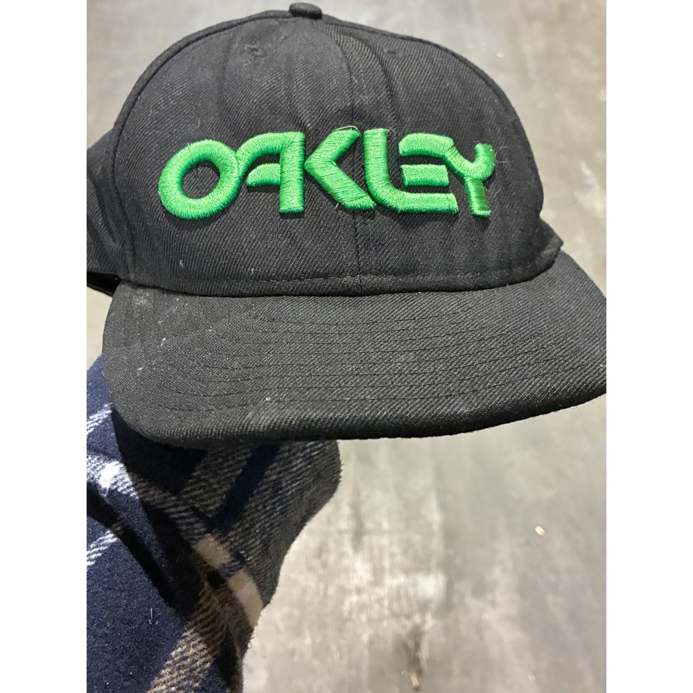 Oakley New Era 59FIFTY Fitted Hat Black Green Logo Size 7 1/2 Wool Cap